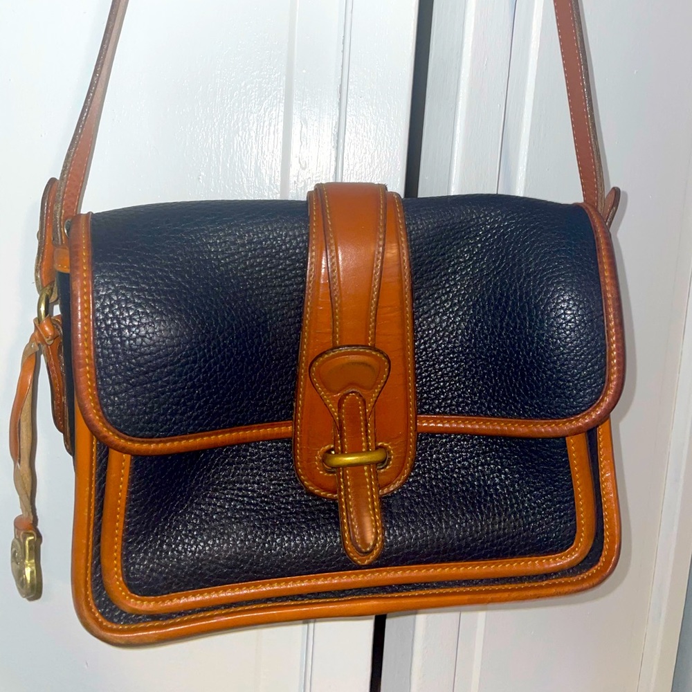 Dooney & Bourke vintage crossbody